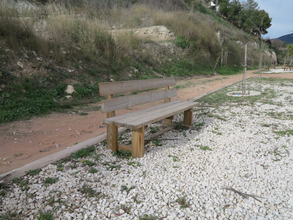 Con tabla de 14,5 x 4,5 de 2 metros de largo